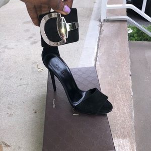 Gucci shoes worn once